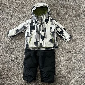 Boys Cat and Jack 3in1 Winter Coat and Snow Bibs 2T